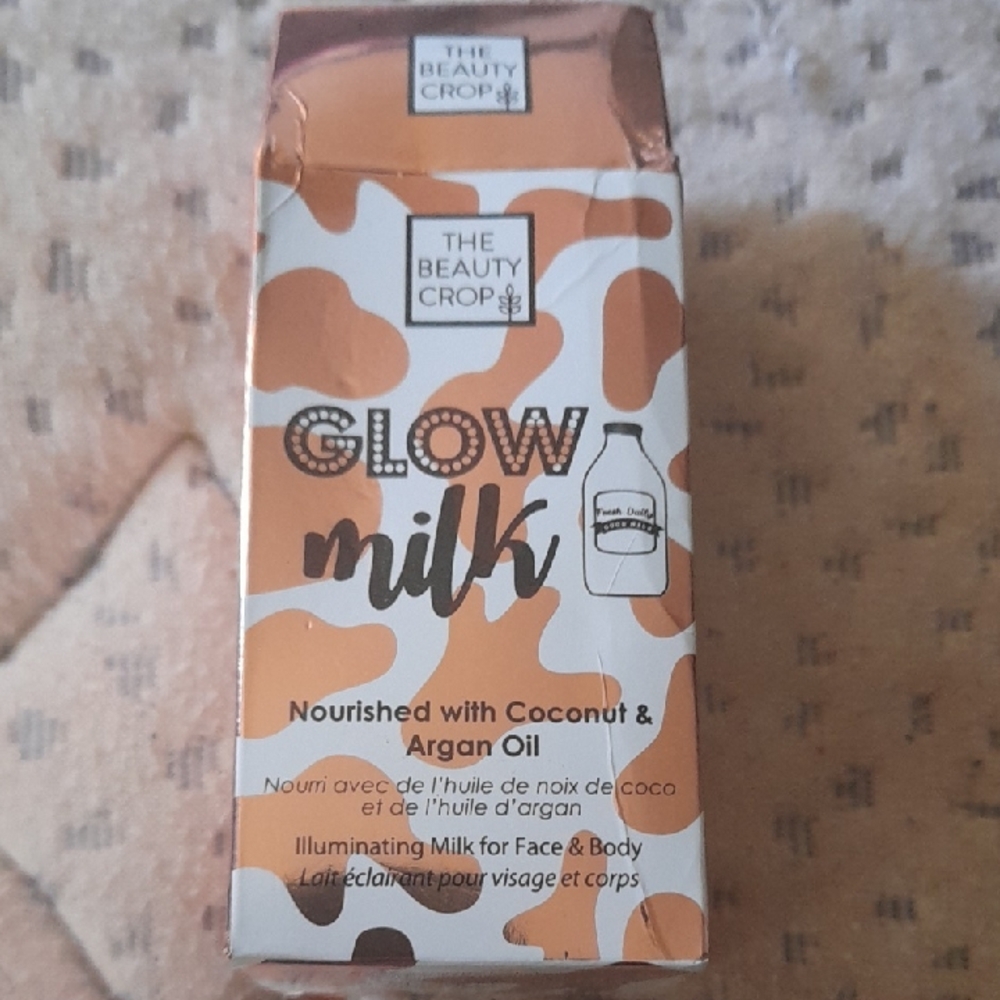The Beauty Crop Glow Milk - Illuminating Coconut & Argan Oil (Peach)